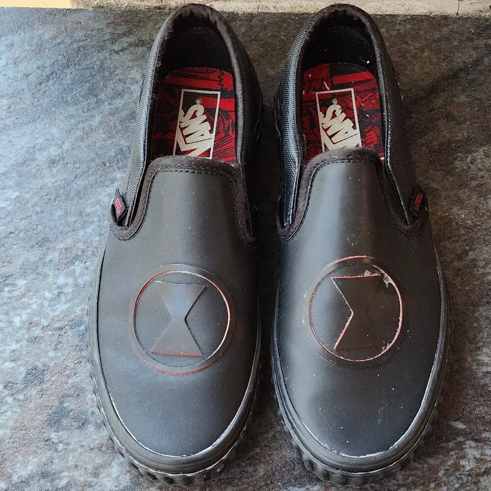 VANS Marvel Black Widow Classic Slip On Sneakers Size 6.5 Women